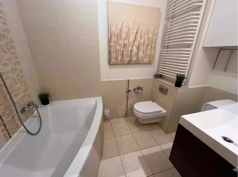 Apartment Duzy Apartament Przy Starym Miescie Warsaw